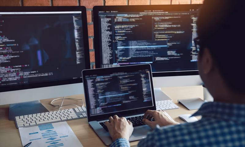 数据科学选型：R与Python如何赋能丰都网站建设？